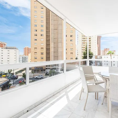 アパートホテル Les Dunes Centro Levante ベニドルム