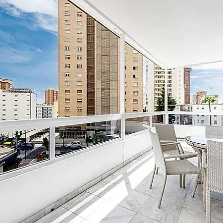 Les Dunes Centro Levante 3* ベニドルム
