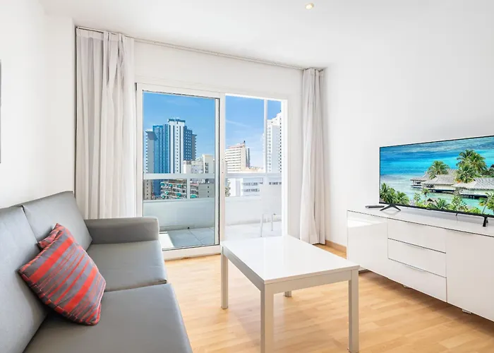 Les Dunes Centro Levante מלון דירות 3*