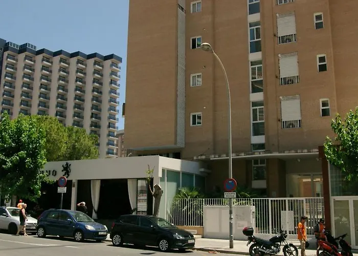 Les Dunes Centro Levante מלון דירות בנידורם