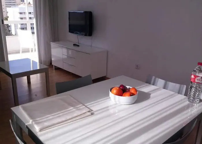 Les Dunes Centro Levante מלון דירות 3*
